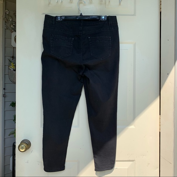 Celebrity Pink black jeans size 16 - Picture 2 of 9